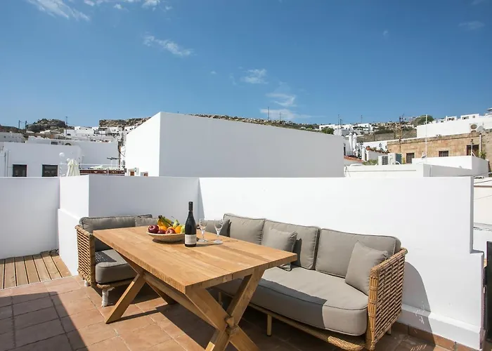 Pera Houses 2-Bedroom In The Center Of Lindos
